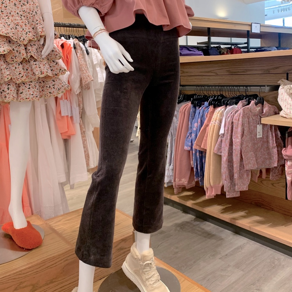SPRWMN Corduroy crop flare pant